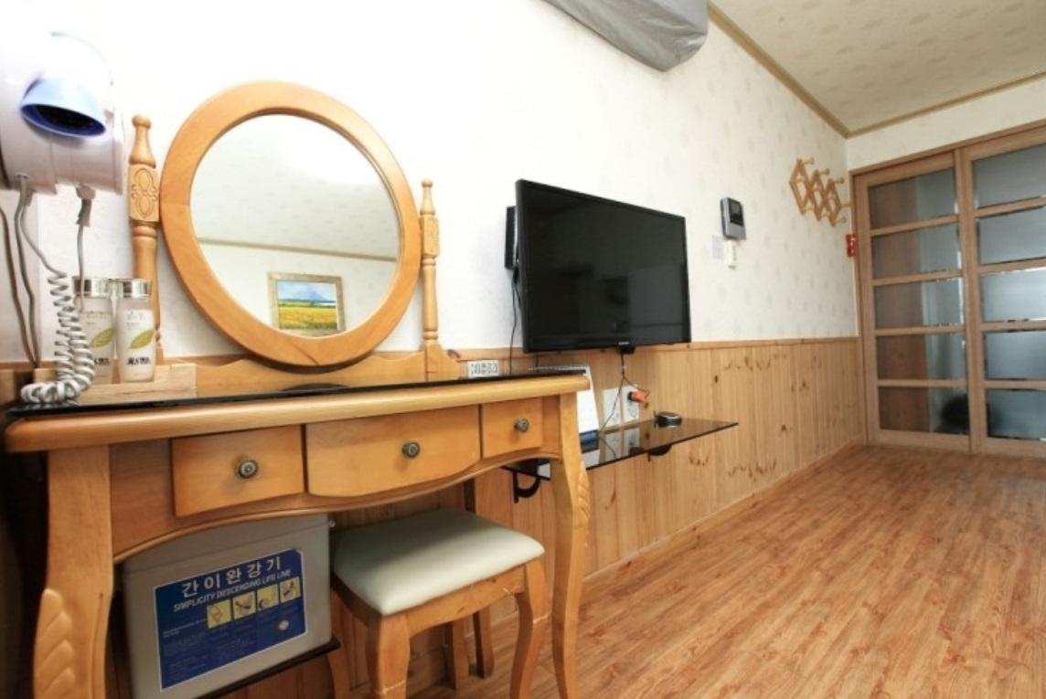 Jungmun Haesung Parktel Villa Seogwipo-stad Buitenkant foto